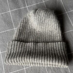 Portolano Light Gray Ribbed Knit Beanie